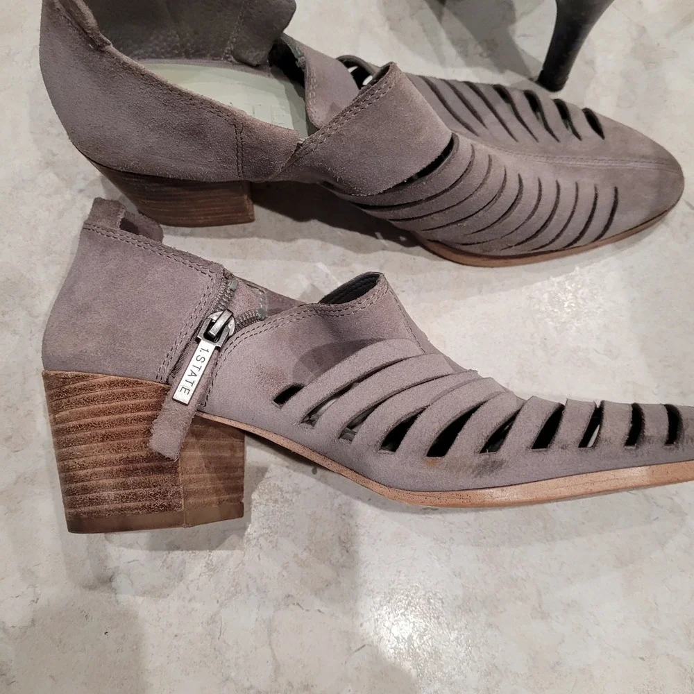 1. State Arnet Women SZ 9M Taupe Suade cage zip side block heel shoe work career
